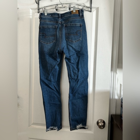 American Eagle Mom Jeans Size 4 regular Denim Destroyed Distressed medium blue - Picture 2 of 16